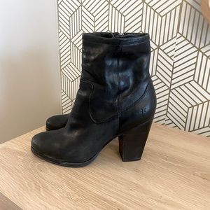 Frye PATTY ARTISAN zip Bootie Short Boot Women’s US size 9 Black UPC 3476982